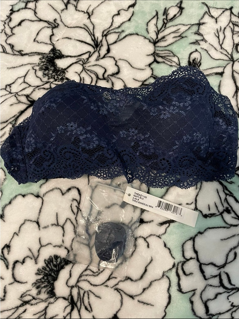 Ella Navy Blue Lace Strapless Bandeau
